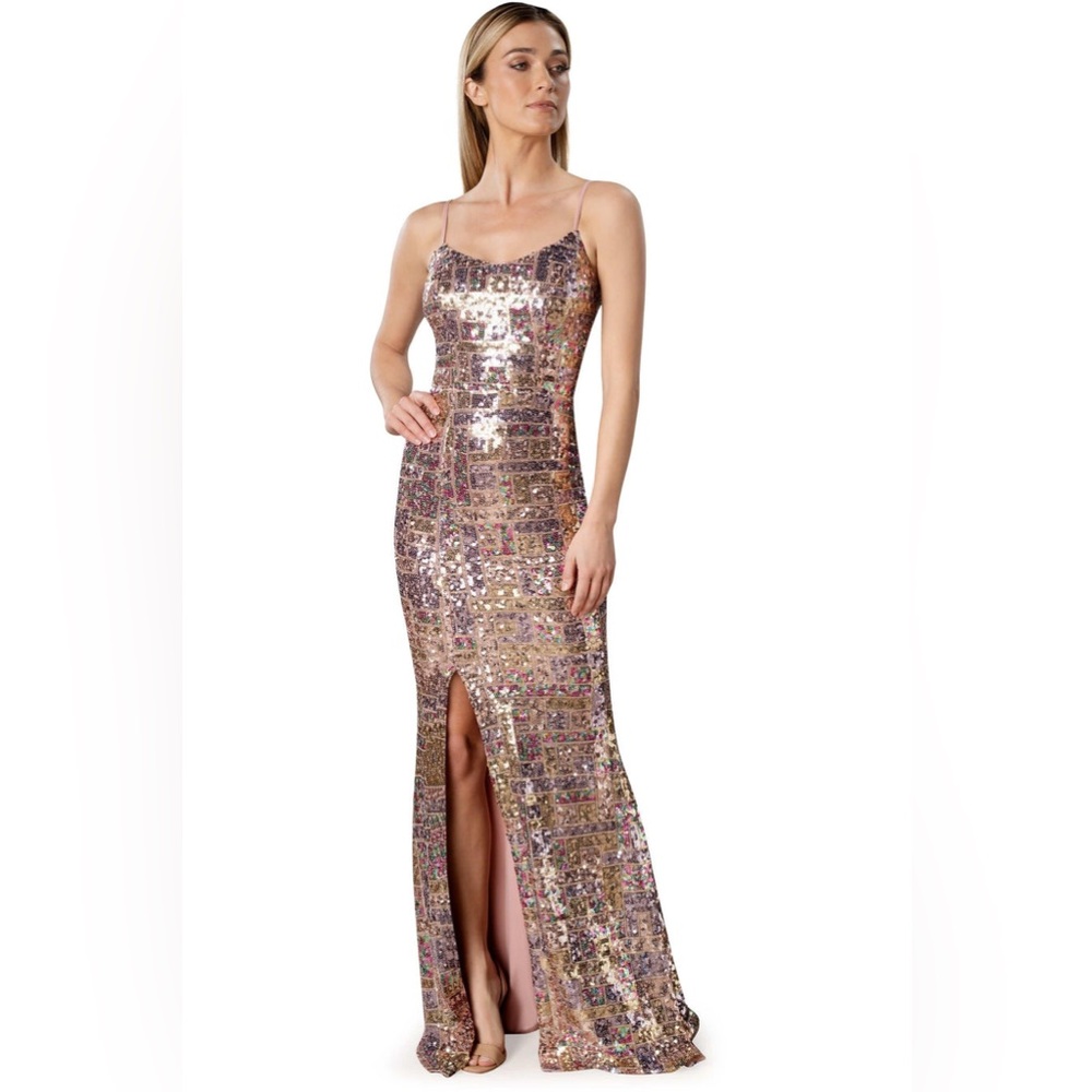 DRESS THE POPULATION Tori Gown